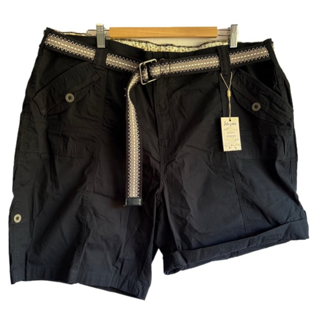 Suko Jeans NWT Poplin Navy rolled Shorts with Belt 22W